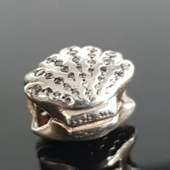 Pandora Ariel's Crystal seashell charm. - Picture 3 of 8
